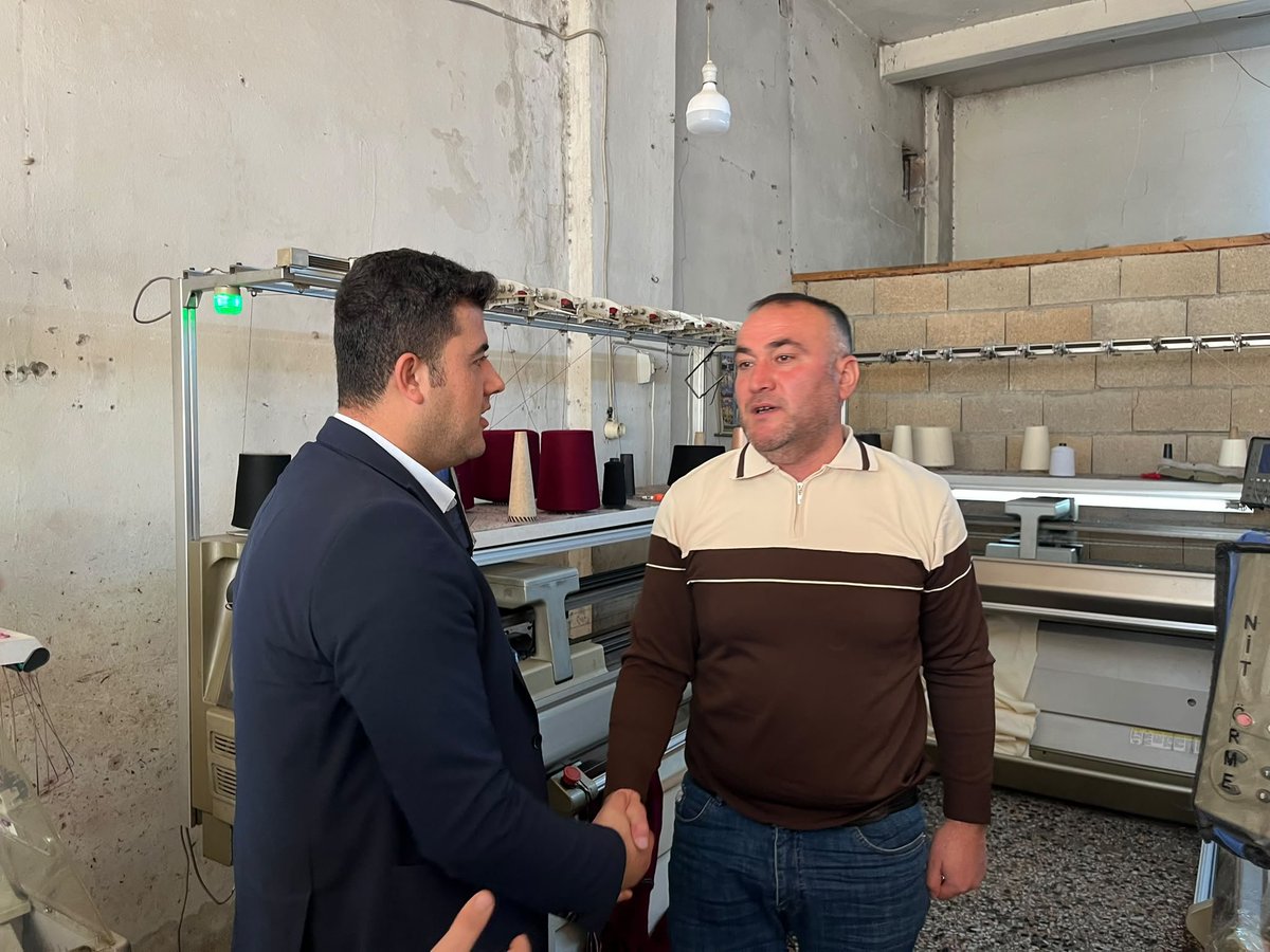 bese_yakup's tweet photo. 📍29 Ekim Mahallesi’nde BİR’İZ! 

Esnafımızı ziyaret ediyor, talep ve önerilerini dinliyoruz. 
İlçemizin ticari hayatına değer katan tüm esnaflarımıza hayırlı ve bereketli kazançlar dileriz.

 Sahada, hemşehrilerimizin yanındayız. 

@RTErdogan
@avyusufibis
@abdulhamitgul
@fatihseyrekk
@fmfedaioglu 
@FatmaSahin 
@avmustafadurmus
@ismailguler027
@umutymz 
@avyaseminkaraca
@AKGenclikGM
@AKPartiG_Antep