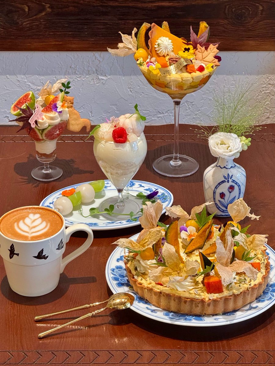 f5142531639699's tweet photo. 「今日は試しに究極のパフェを注文してみたら、店員さんが珊（さん）って呼んでくれて嬉しかった」 https://t.co/oH1EjY1A0i