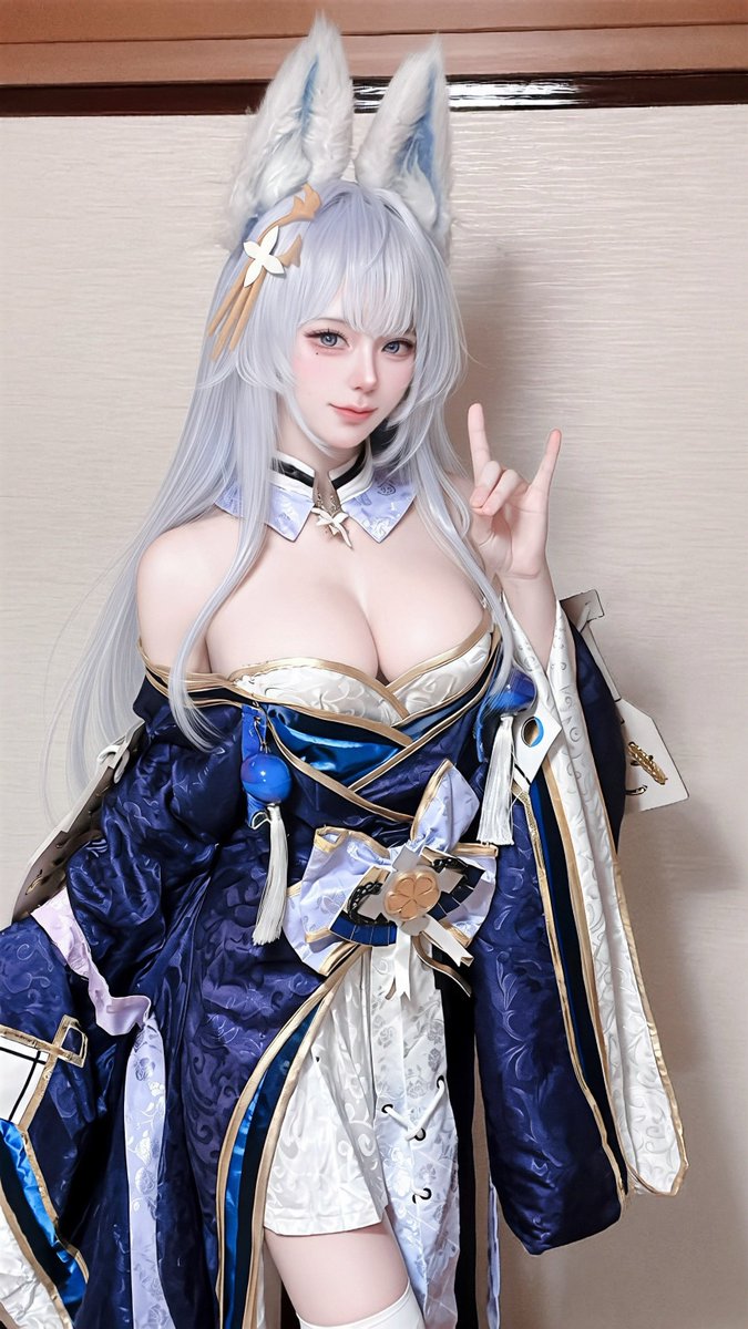 una_una1203's tweet photo. cosplay

アズールレーン 信濃 https://t.co/oSHp8m0KXS