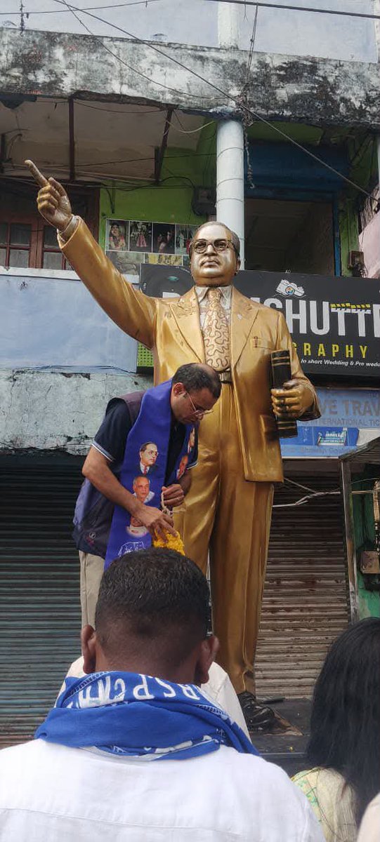 jaiprakashbsp's tweet photo. पोर्ट ब्लेयर(अंडमान एंड निकोबार द्वीप समूह) में बाबा साहब की प्रतिमा पर पुष्पर्पित करते हुए।
मिशन 2027.
जय भीम जय भारत जय कांशीराम जय भगत सिंह जय बसपा। https://t.co/Aq4AmzBUN7