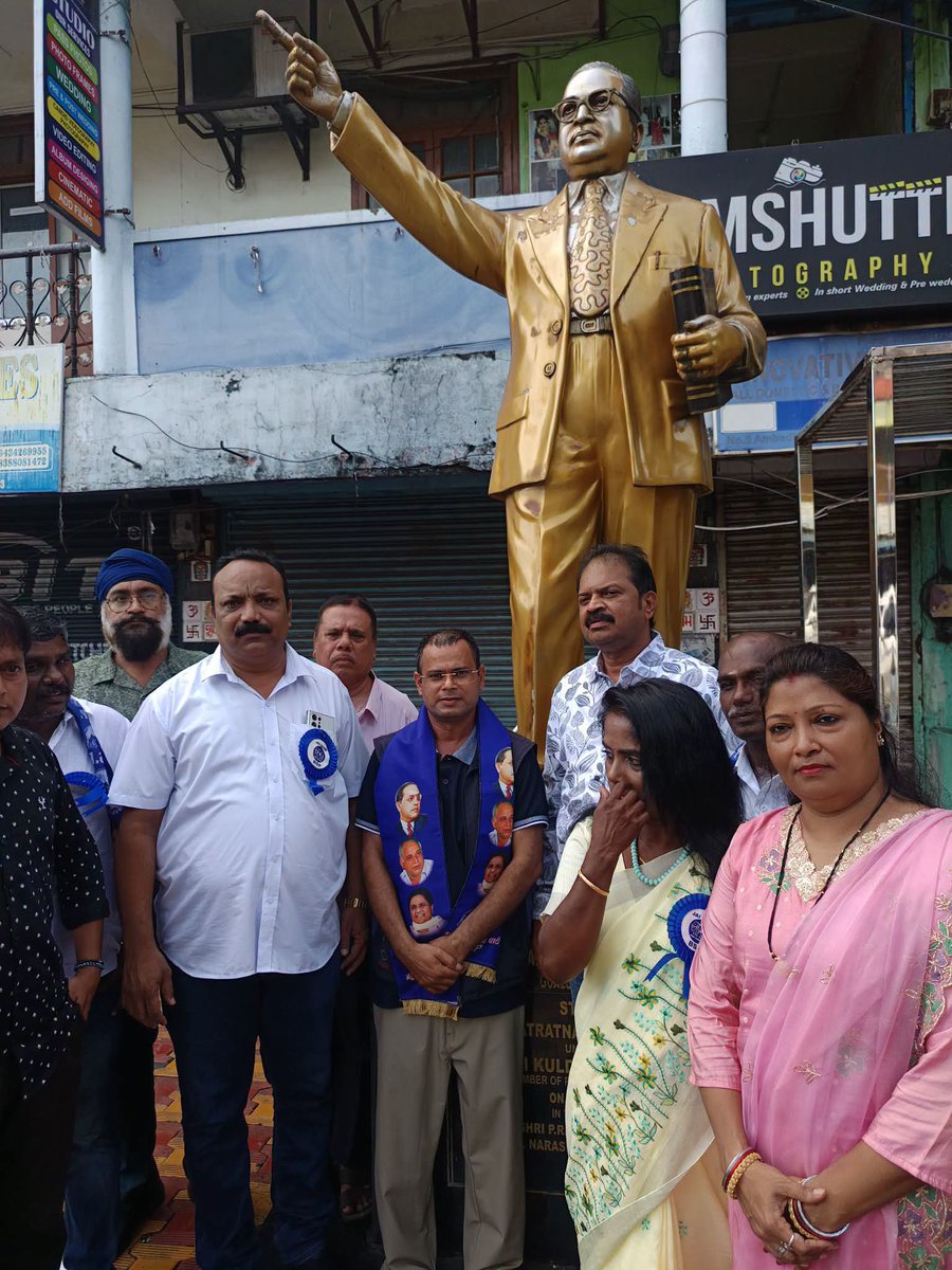 jaiprakashbsp's tweet photo. पोर्ट ब्लेयर(अंडमान एंड निकोबार द्वीप समूह) में बाबा साहब की प्रतिमा पर पुष्पर्पित करते हुए।
मिशन 2027.
जय भीम जय भारत जय कांशीराम जय भगत सिंह जय बसपा। https://t.co/Aq4AmzBUN7