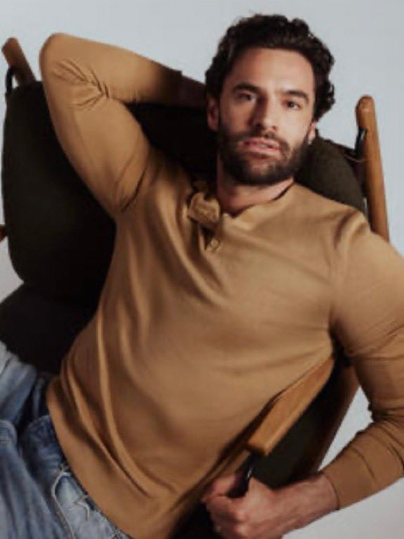 batemanology's tweet photo. MY JAW IS ON THE FLOOR…HOT HOT HOT https://t.co/IWFpnwj7JR