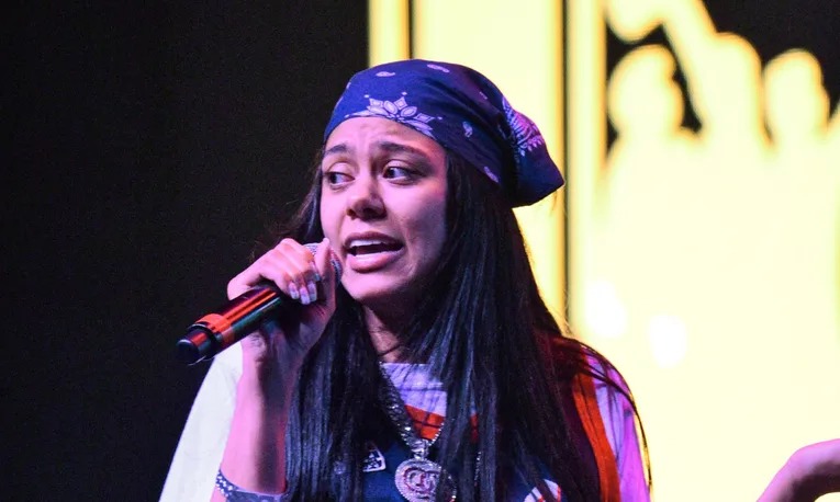 manyreports's tweet photo. 🚨 KARRAHBOOO DROPS NEW SINGLE

'NO CAP' out now everywhere

Plus an official music video on YouTube

Coming off her Sept mixtape NOT DA 2

The ex-Concrete Boys rapper keeps her solo run going

@karrahbooo

#Karrahbooo #NoCap #NewMusic https://t.co/bt56dRZAjf