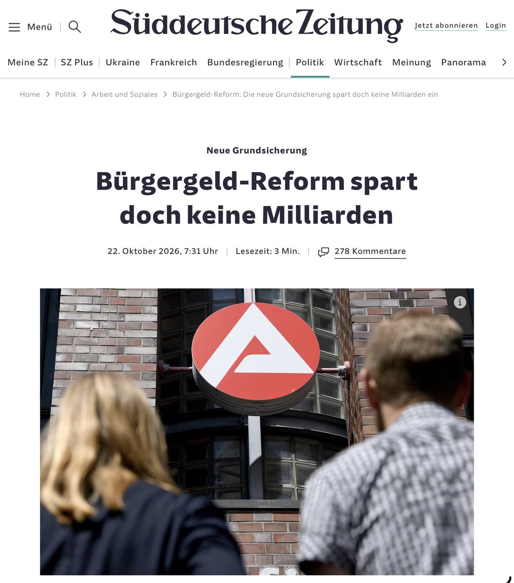 NurderK's tweet photo. Jahrelang wurde den Menschen eingeredet, Bürgergeldempfänger und Migranten seien das Problem. Sie würden unseren Sozialstaat ausplündern, unsere Wirtschaft belasten und Milliarden verschlingen, die man nur einsparen müsse. Obwohl diese Erzählung immer wieder widerlegt und kritisiert wurde, haben Politik und große Teile der Medien die Kampagne weitergetragen. Jetzt bleiben die versprochenen Milliardeneinsparungen aus. Es ging nie nur ums Sparen. Es ging darum, den Blick nach unten zu lenken, Menschen gegeneinander auszuspielen und Sozialabbau zu rechtfertigen. Und wer entschuldigt sich jetzt bei den Betroffenen? Niemand. Die öffentliche Stigmatisierung bleibt. Die verschärften Sanktionen bleiben. Die Menschen, die ohnehin wenig haben, tragen die Konsequenzen. Die politische Erzählung mag zusammenbrechen. Diejenigen, die unter ihr leiden, bekommen dadurch noch lange nichts zurück.