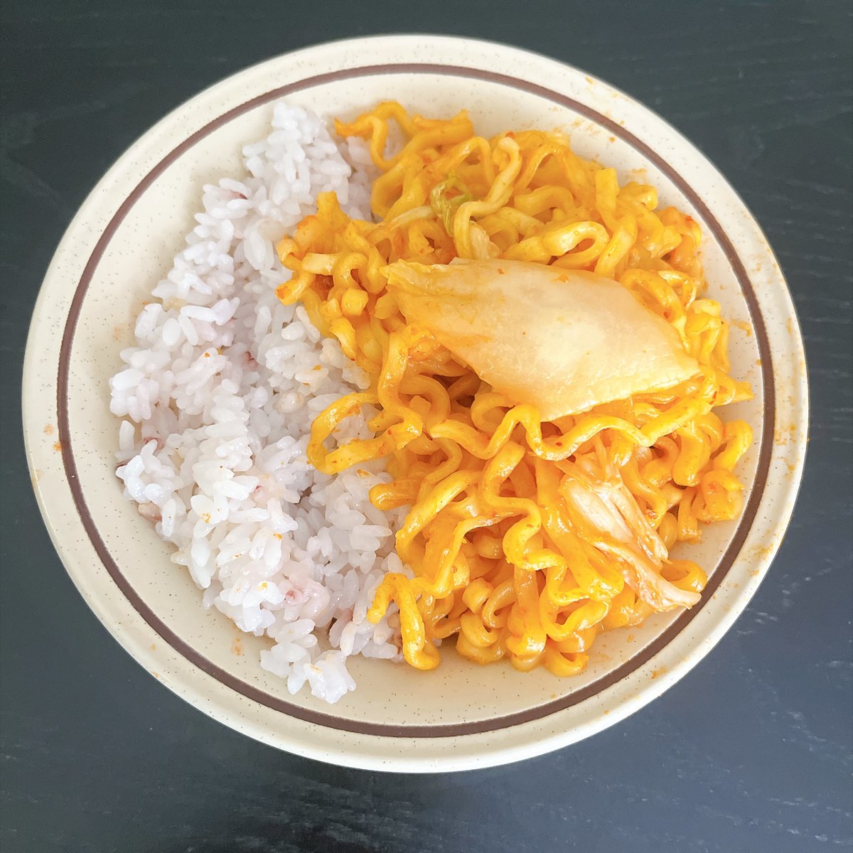 46yth's tweet photo. ドパガキの飯 https://t.co/0TvSqsOec2