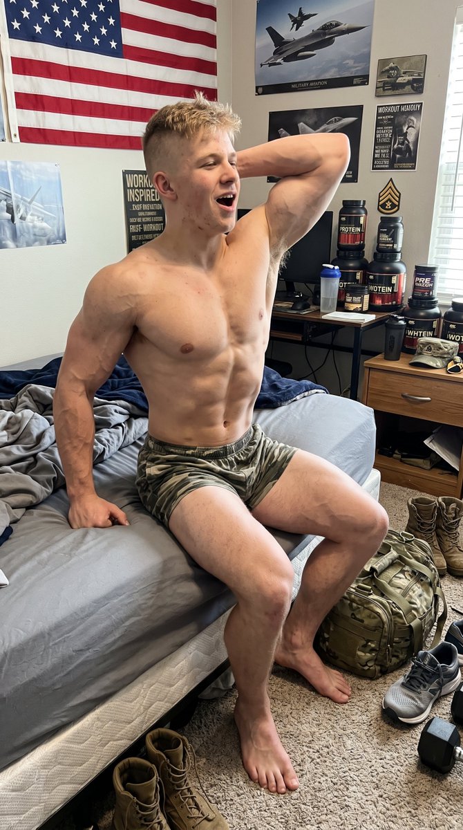 92mighty92's tweet photo. Rise and shine! It's Friday, we've got this! 💪
#MightyAICandy #RiseAndShine #MorningStretch #WakeUp #AIMuscle #Motivation #FitnessMotivation #Muscle #TeenMuscle #Hunks #AIHunks #TightShorts #BigFeet #BigPecs https://t.co/PcTsAoYMGo