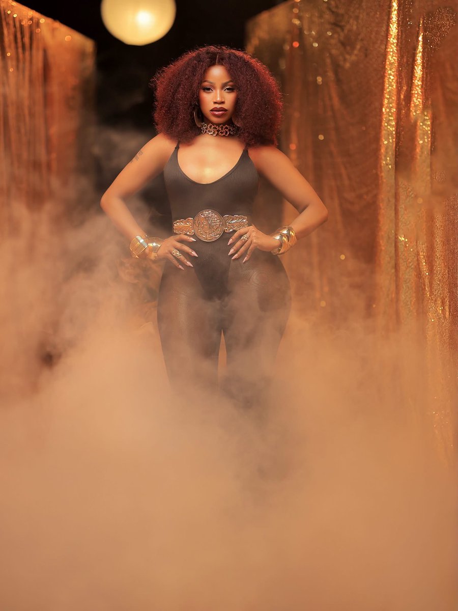MBU's tweet photo. Queen of di area �� @Ksheebah1 https://t.co/fs5dQJlq3F