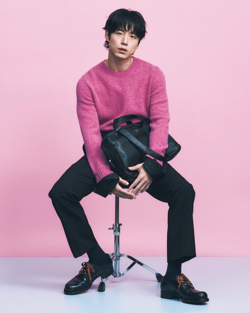 prada_japan's tweet photo. #プラダ アンバサダーの坂口健太郎が、@UOMOshueisha 12月号で #PradaFW26 コレクションを着用しています。

https://t.co/PUiPrcN38j

集英社UOMO12月号掲載／岡本充男撮影

@kentaro_s_711
#Prada #PradaEditorials #KentaroSakaguchi https://t.co/p4bRtpLYyp