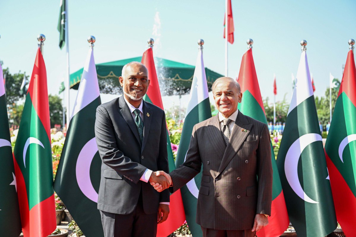 presidencymv's tweet photo. His Excellency President Dr @MMuizzu and First Lady @sajidhaamohamed return to the Maldives following the conclusion of their State Visit to Pakistan.

During the visit, the President held high-level talks with Pakistani leadership, witnessed the exchange of key agreements, and delivered the keynote address at the Maldives-Pakistan Business Forum 2026, highlighting opportunities to expand trade, investment and economic cooperation.

#MaldivesPakistan