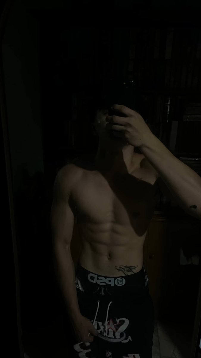 idfwy05's tweet photo. 🤤🤤🤤 https://t.co/TqfTDG1e8q