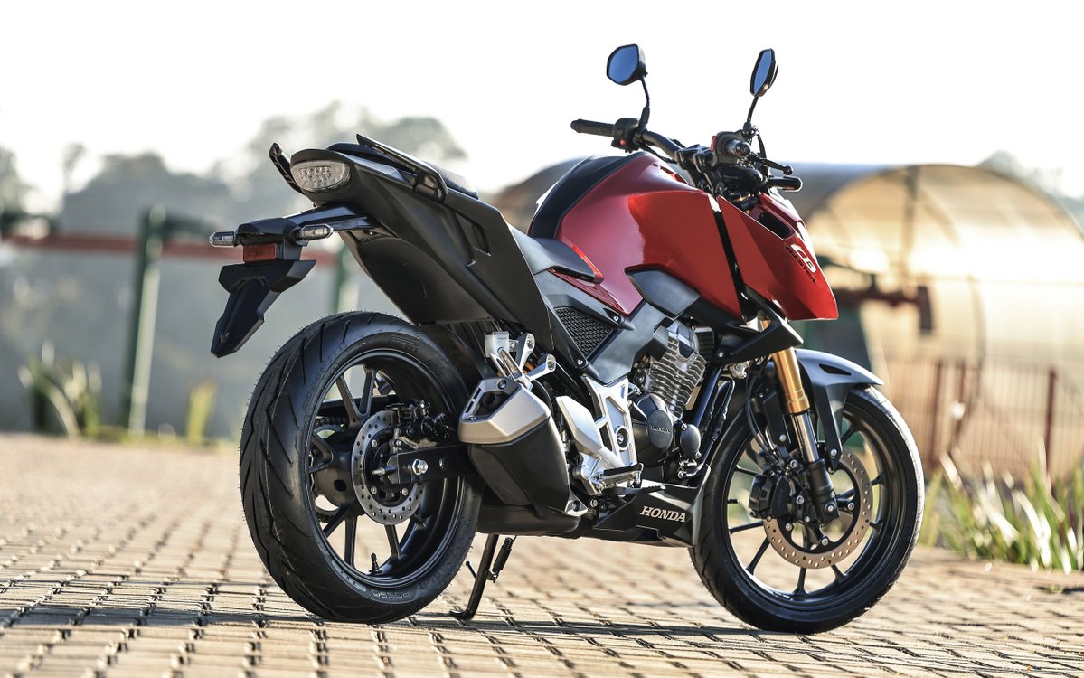 CarBlogBR's tweet photo. Motos mais vendidas do Brasil em outubro de 2026 — dia 23 https://t.co/r2dbnHXk9F 

#Ranking #Motos #Outubro #MaisVendidos https://t.co/rhbGHRc7ke