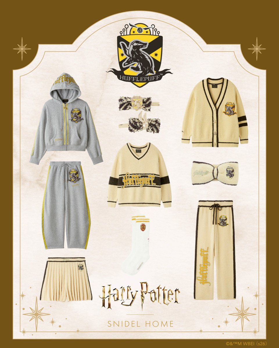 SNIDELHOME's tweet photo. ＼本日情報解禁⚜️／

🪄Special Collection✨
Harry Potter | SNIDEL HOME

ホグワーツの4つの寮からインスピレーションを得た
カレッジライクなアイテムに加え、
初登場のスウェットパーカーもラインアップ！🦉🧹✨
▶ https://t.co/y1VCN1sW8l

🕰10/30(Fri)よりオンラインストア・全国店舗にて発売！

#SNIDELHOME #スナイデルホーム
#HarryPotter #ハリポタ