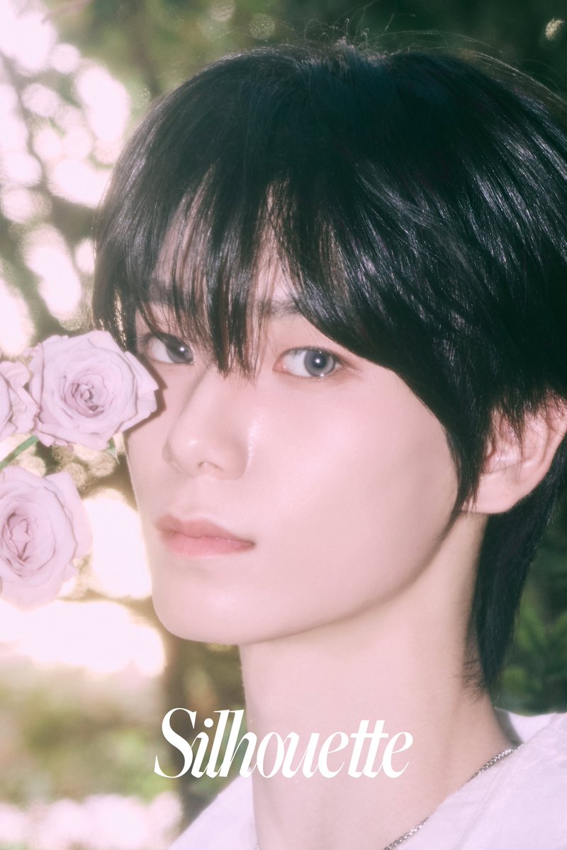 official_ntop's tweet photo. https://t.co/ZdonaaKNOt 1st MINI ALBUM
[WE:BLOOM]

SOLO CONCEPT PHOTO (BLOOM ver.)
#강현 #KANGHYUN

RELEASE | 2026.10.29 12PM (KST)

#NTOP
#WE_BLOOM #Silhouette https://t.co/84ko4ak5fW