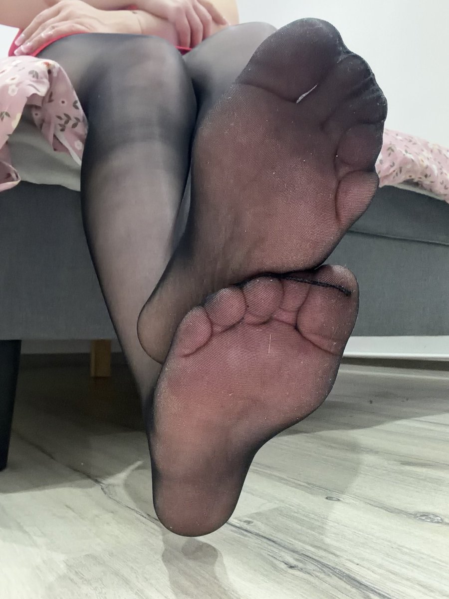 stopkrolowa's tweet photo. Za każdym razem, gdy widzisz mój nowy post masz generować jak posłuszny bankomat 😈💸 masz działać jak rzetelna maszyna 😈🤑. Findom Queen domina dominacjafinansowa nylons @PolishFindomFan @PolishFootSlave @Smiec_cash @biznesmenel @rtpromopolish @Konradzales56 https://t.co/67EmFXfmV1