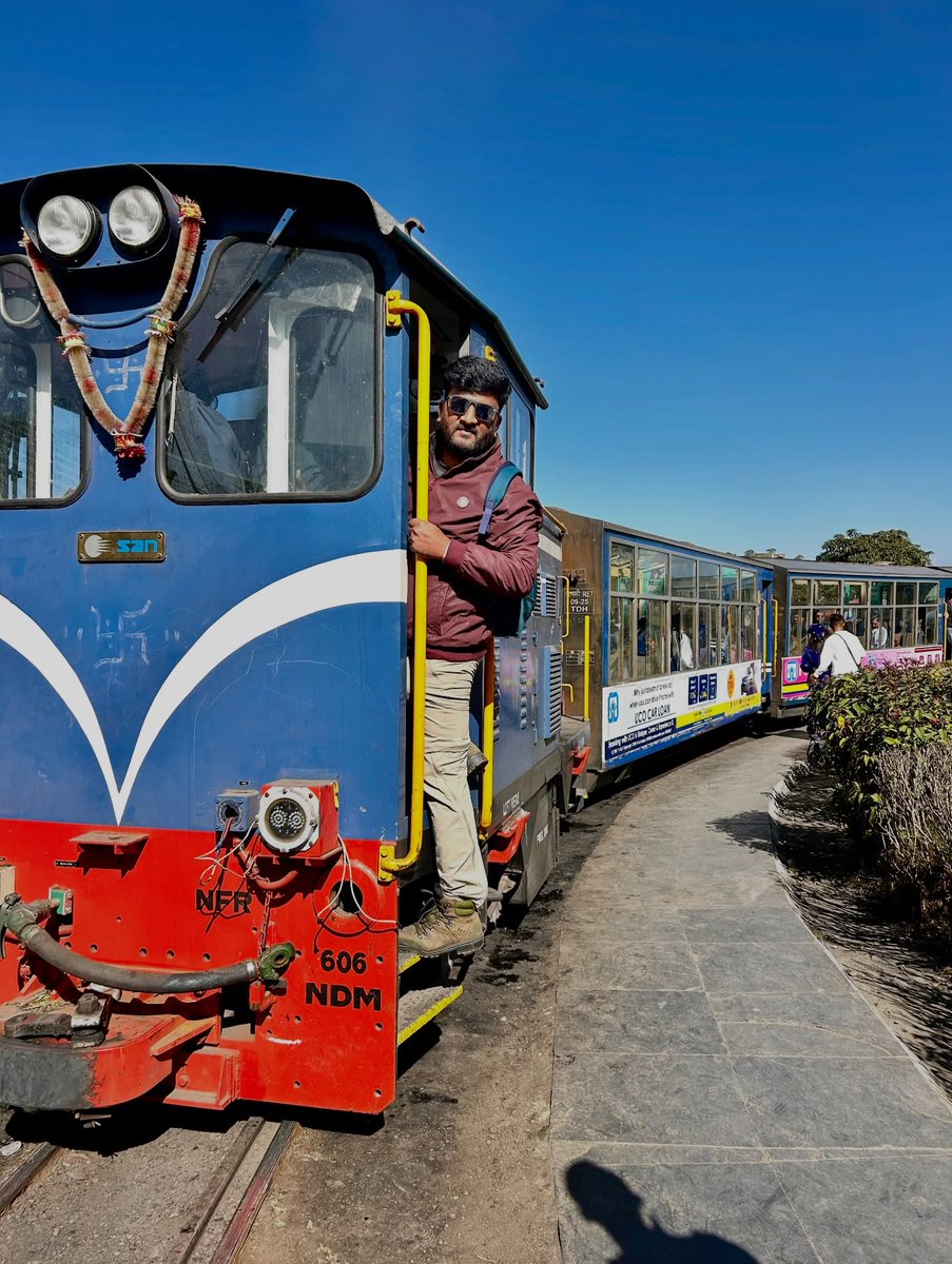 freedatrea's tweet photo. Sikkim &amp; Darjeeling Diaries: Where nature meets culture. https://t.co/uaHGRucViv