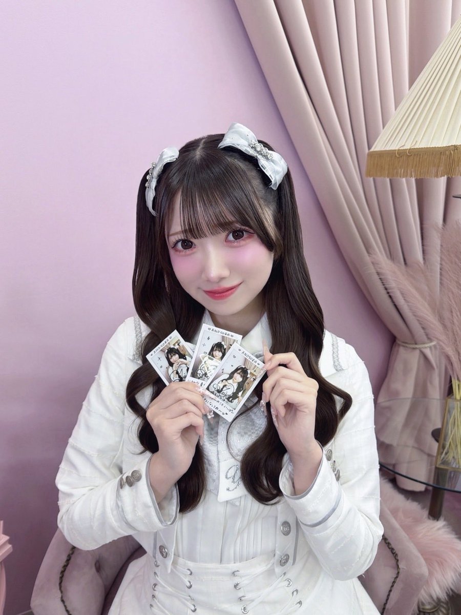 anosora_info's tweet photo. 【自己紹介ムービー① 】 ────────

🤍立花ゆり @anosora_yuri

🎁フォロー＆RPプレゼント企画🎁
𝐀𝐍𝐎𝐒𝐎𝐑𝐀 立花ゆり初ソロチェキ3名様

──────────────────

＜応募方法＞
✅ANOSORA(@anosora_info)をフォロー
✅この投稿をRP

皆様のご応募お待ちしております💫

#アノソラ
