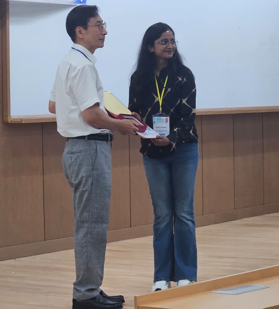 dm_iitg's tweet photo. Congratulations to @SuraviC14  on receiving the Best Poster Award at Biomaterials International 2026, held at Seoul National University, South Korea! 🎉🏆 Wishing her continued success and many more achievements in her research journey! #Biomaterials #ResearchExcellence https://t.co/fA46PFw7KO