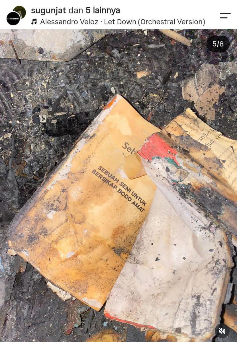 cariaeosa's tweet photo. 🚨BREAKING NEWS! 

RUMAH AKTIVIS DIBAKAR! TIDAK ADA RUANG AMAN UNTUK AKTIVIS

sc: sugunjat on instagram https://t.co/vHLnVdKio9