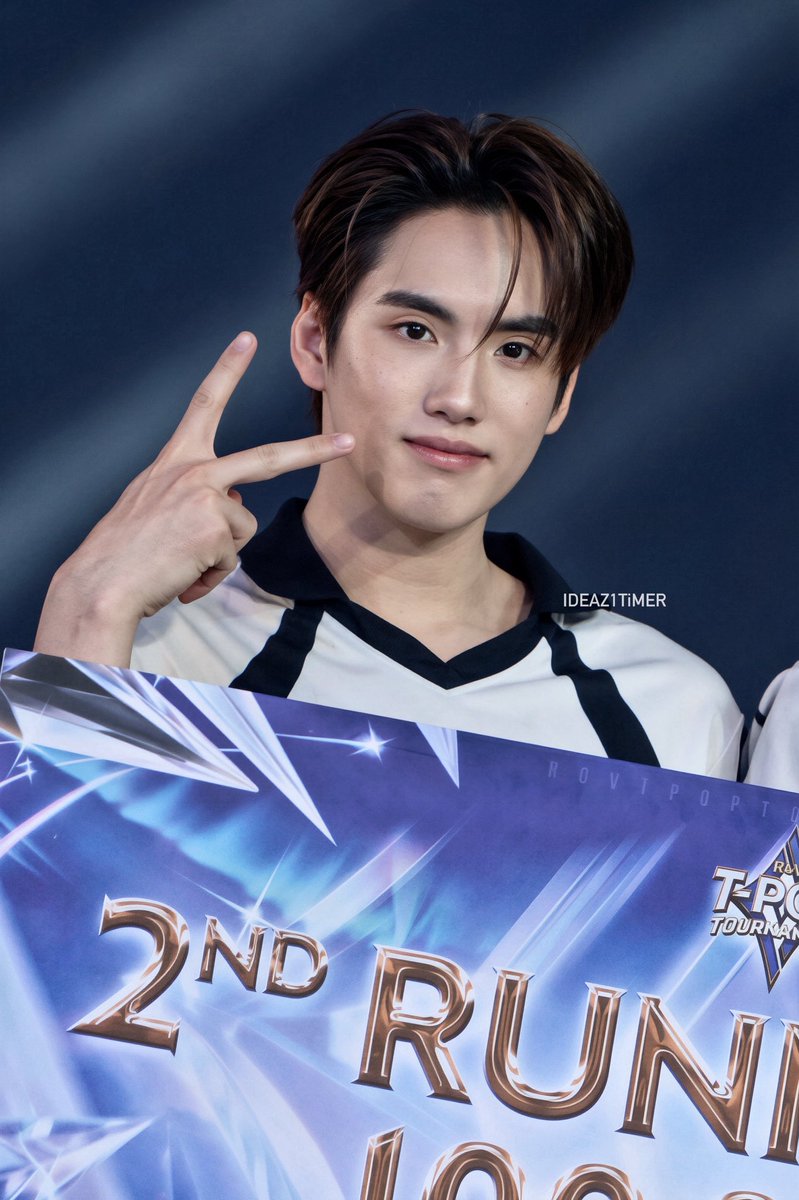 IDEAZONETIMER's tweet photo. รักนะภู รักมาก ๆ เลย
เป็นกำลังใจให้ภูในทุกก้าวนะ
ไม่อยากให้ฝนตกในใจภูเลย
ยิ้มเยอะ ๆ นะค้าบบบบ

#PHUTATCHAI #ROVxBUS 
#RoVTPOPTournament https://t.co/nwqfwQoPUK