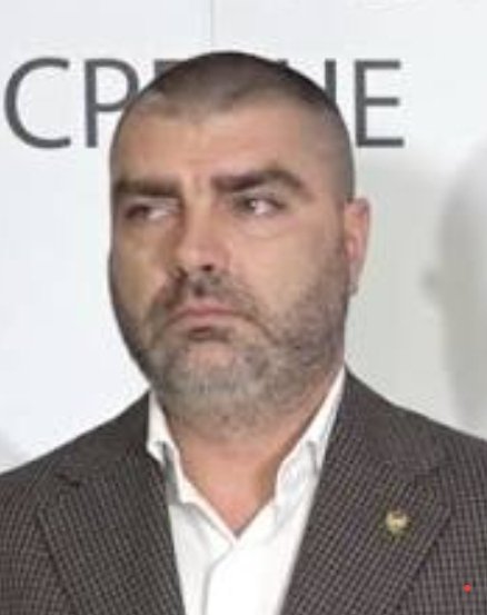 INinic's tweet photo. Nedelja 21:00h: 
Dva ključna uređaja, tehnička predmeta, koja će im biti poslednja linija odbrane 👇 https://t.co/8zXBKiblul