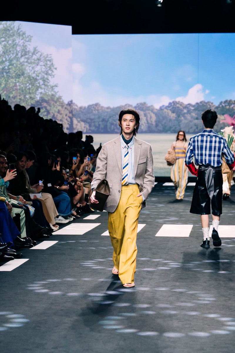 ppoohkt's tweet photo. FREE TO BE

#ELLEFashionWeek2026 https://t.co/SmCg4mVxTb