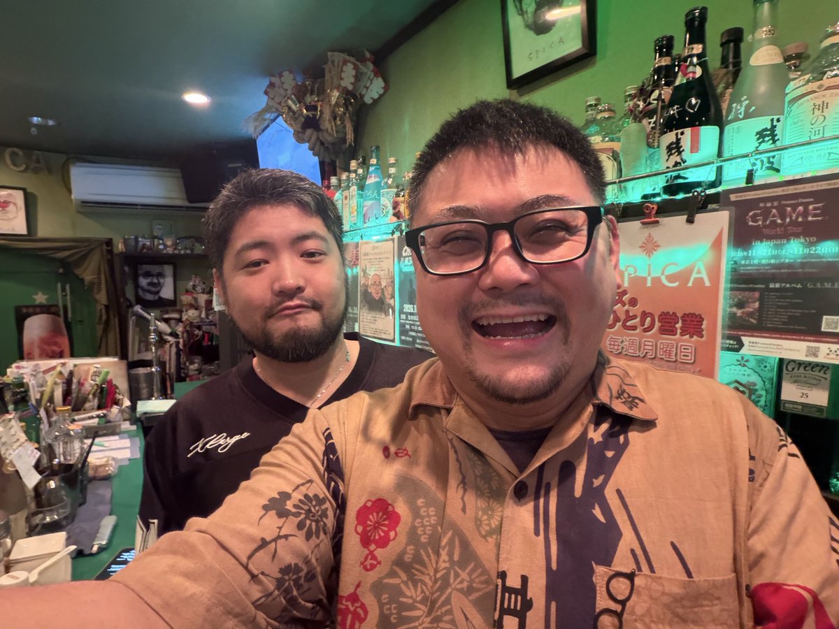 shake_a's tweet photo. 今日は、金曜日なので…
かずちんとカズと3人で朝までお待ちしています😄 https://t.co/1FCQw346Xp