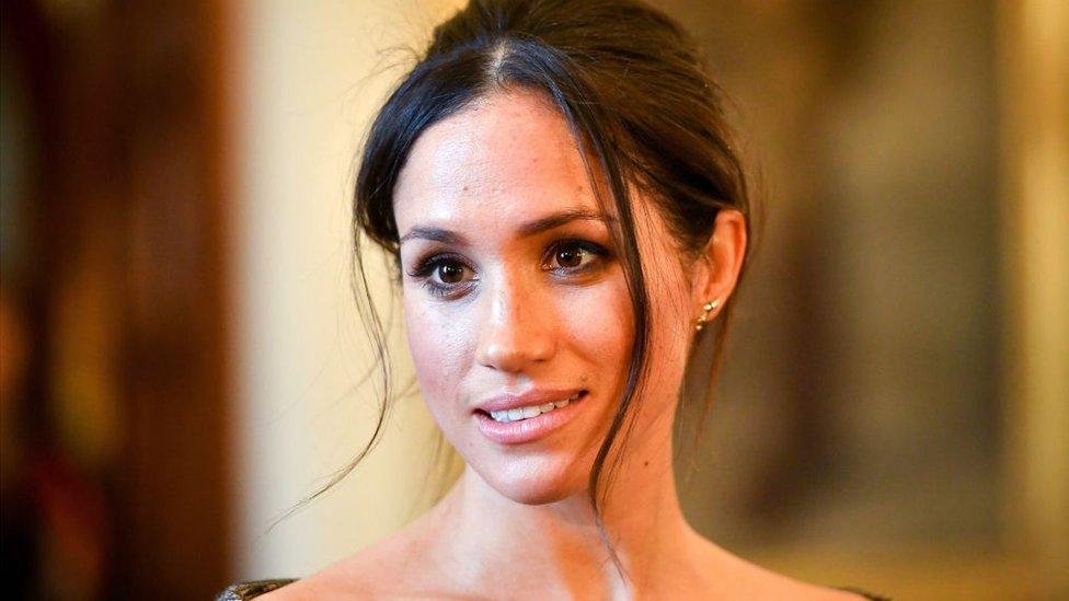 BBCBreakfast's tweet photo. The Duchess of Sussex has said she was informed about "disturbing allegations" about her estranged father in 2018.

In a statement, Meghan said she was "deeply distressed" after reports that images of child sexual abuse allegedly belonging to her father, Thomas Markle, had been found at his former home in the Philippines.

https://t.co/tURCdDJyyk