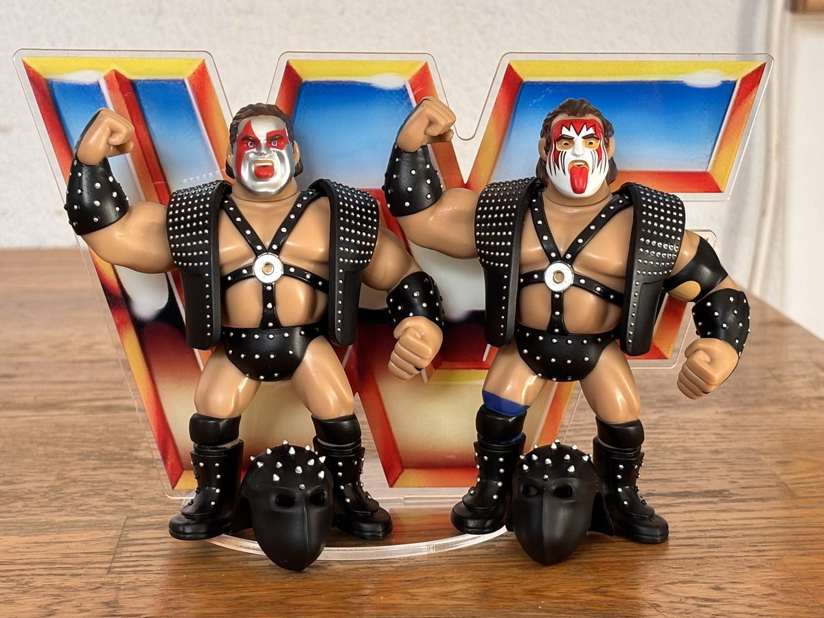 ColossusNick's tweet photo. @hWoOfficialPage @Jed_Underground @Taggsy79 @adrianrushton3 @WWF_Hasbro_Dan @EyecandyTattooo @TTDWrestling @Camz316 @wwfhasbromaniax @MikeToffee @hWoBradders I know I posted these yesterday, but they’re too good not to share again 😃 

#hWo https://t.co/bYyAteEEQA