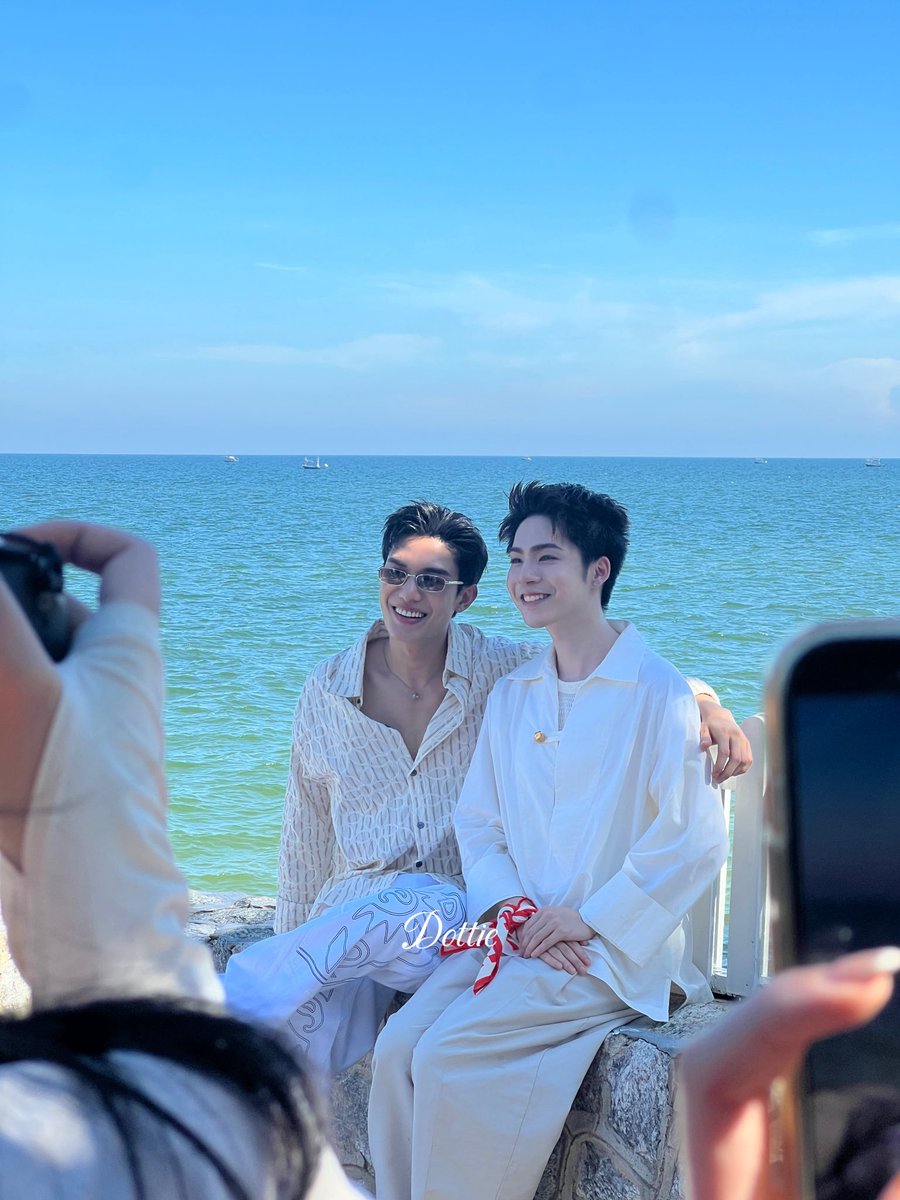 Snmoon_____'s tweet photo. NETJJ Today!!

-Married couple ☑️
-Honeymoon couple ☑️
-Hot couple ☑️
-Sweet couple ☑️
-Happy couple ☑️
-Cute couple ☑️

A LOVELY DAY WITH NETJJ
#BareNoteTripxNetJJ #NETJJ https://t.co/PBuaR24KOy