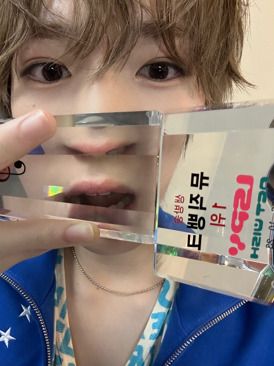 Slll8O7's tweet photo. 261023 위버스

시즈니 저희 시즈니 덕분에 1위할 수 있었어요!!
1위시켜주셔서 정말 감사합니다✨
남은 활동도 잘해보겠숩니다💕
-
ㅜ.ㅠ사랑해용💞 https://t.co/3YpsBAfLDM
