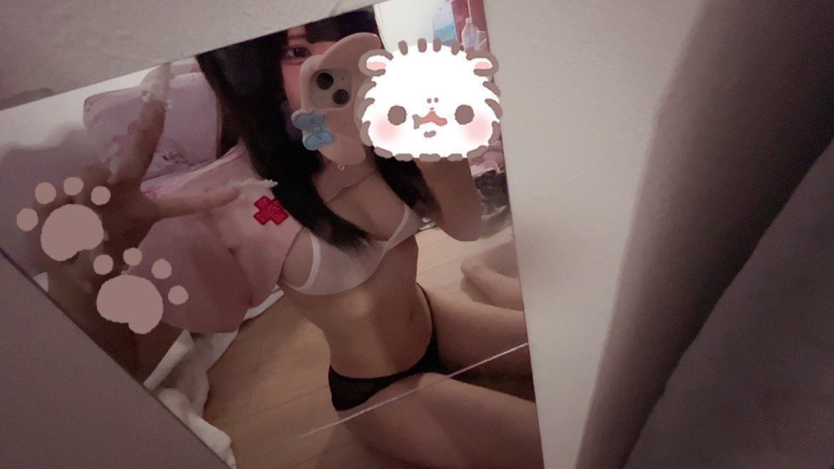 Aliri32288677 tweet picture