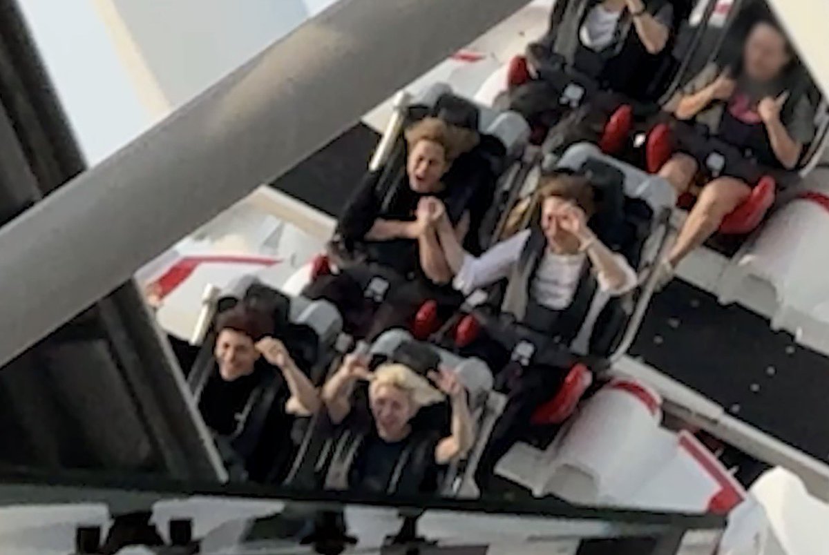 pinkyumenjoyer's tweet photo. taki holding fuma’s hand with both his hands on the rollercoster😭😭🩷🩷the difference between yumaki and futaki is taking me out LOLL TAKI WAS SO SCARED https://t.co/KCOqDEwnMS