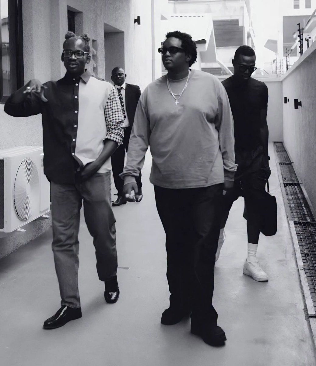 theegreatbanta's tweet photo. We might have a new duo on our hands! 
Mr Eazi x Joshua Baraka! The chemistry is looking LOUD, and these frames are already doing damage! 

If this is what we’re getting, imagine what’s cooking in the studio! 😮‍💨🔥 https://t.co/67wt0hTUdg