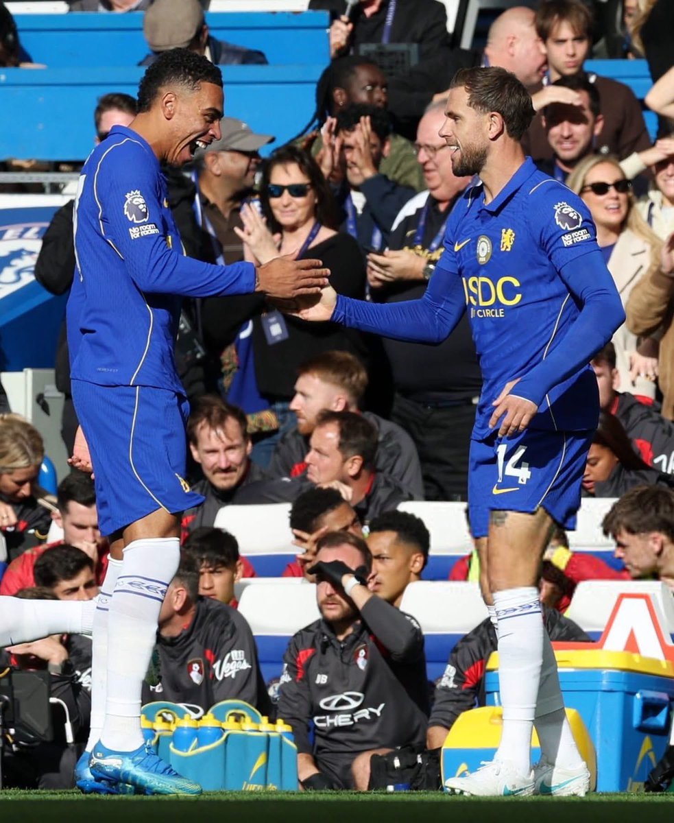 ChelsTransfer's tweet photo. Gus Poyet: “I agree [the £100m signings have succeeded], but you would be unhappy if you paid £100m [for a player] and he wasn’t good enough.

I think the approach has changed a little bit. I remember the first [few] years of the new owners, it was all young players and long-term, massive contracts, which, depending on the character, works or does not.

You have got some young players, but you have also got experienced ones who have been around [for] a few years already. Now is a matter of consistency.”

(Standard)

#CFC