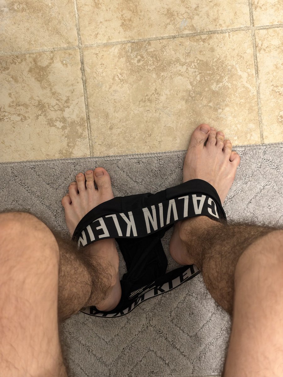 shaxensoles's tweet photo. I know exactly why you're here🦶🏻😈 https://t.co/OO6VLxGtip