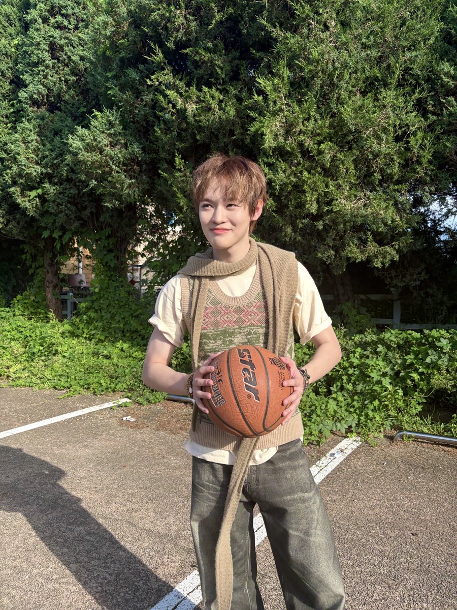 chenlevid tweet picture