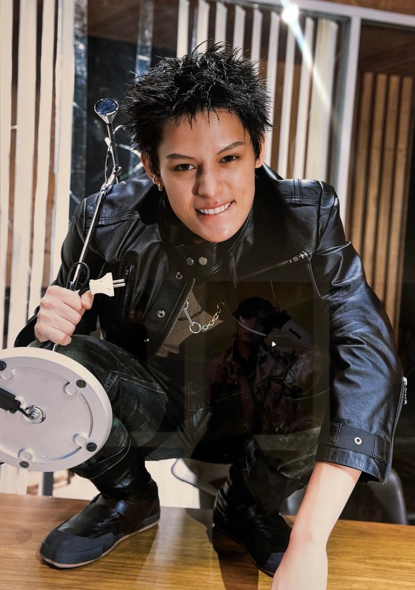 bunntins's tweet photo. #james   as  ..❤︎ ˚　.    ˚ Ren Honjo ♠️🦇 https://t.co/Rt8JXm8j02
