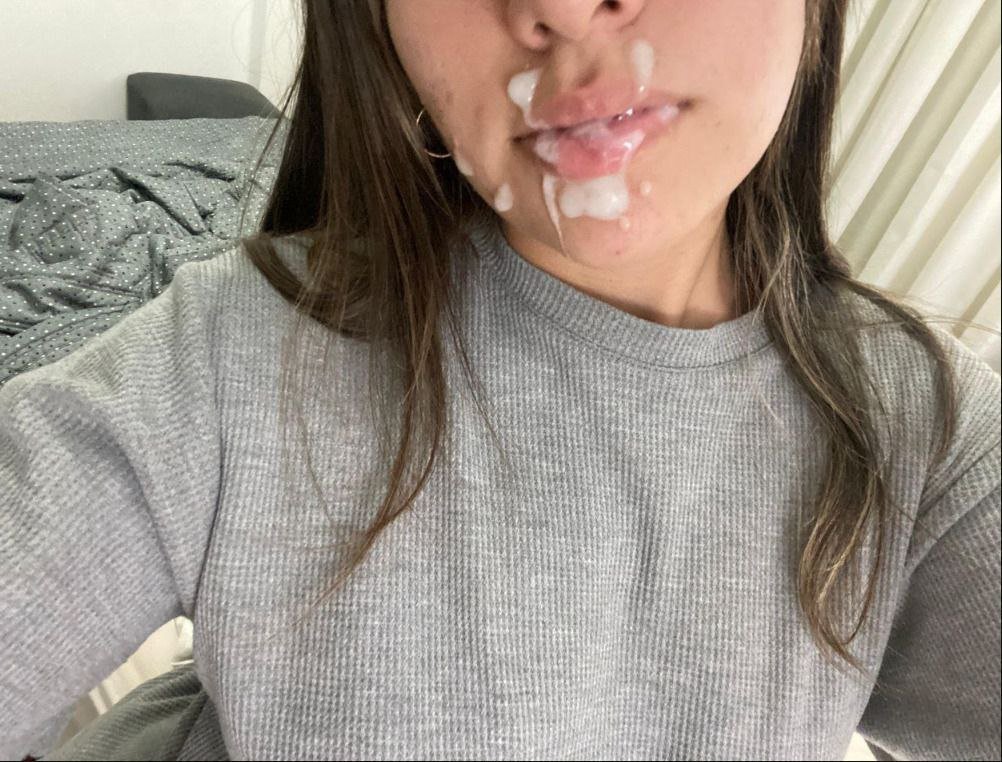 Dani366287's tweet photo. Pendeja con la boca llena de semen #Chile #chilena #pendeja #puta #chilensfw #pendejita #pendejaputa https://t.co/u6hCcc4pv3