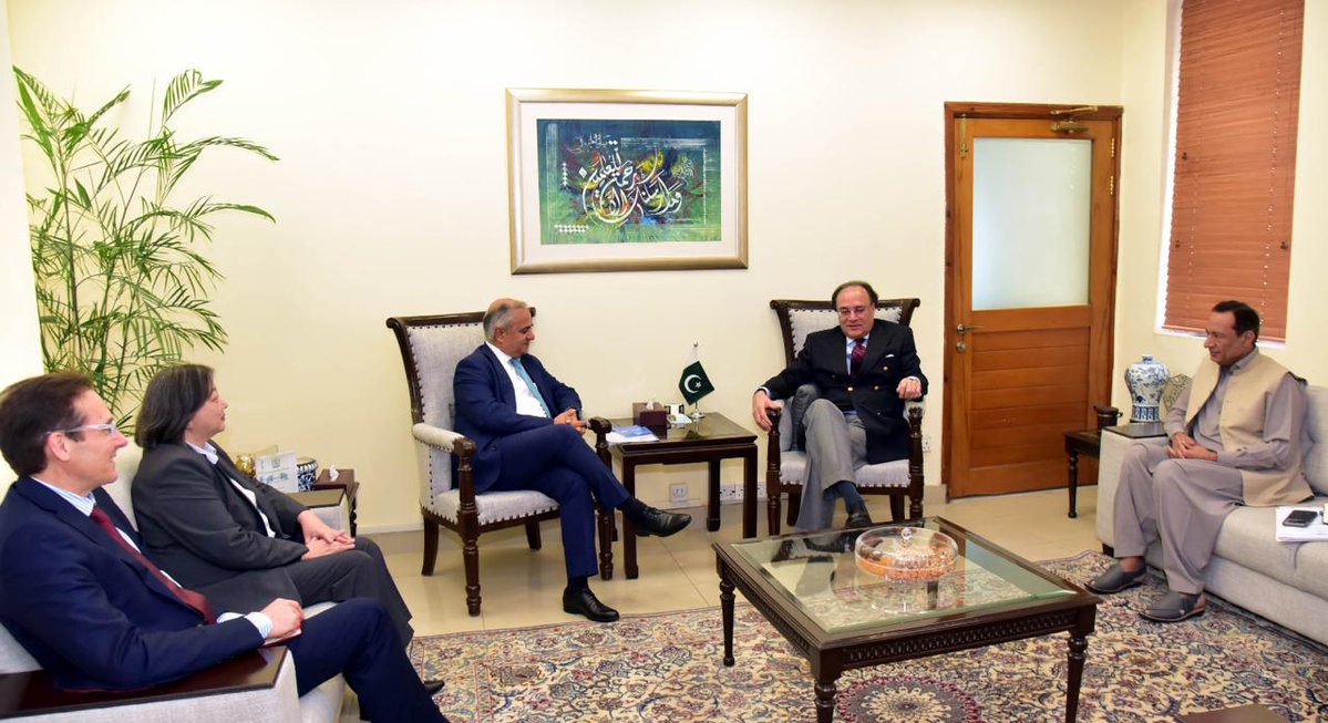 Financegovpk's tweet photo. Finance Minister, World Bank Discuss Pakistan’s Macroeconomic Stabilisation, Reform Agenda and Priorities for Investment-Led Growth

Federal Minister for Finance and Revenue, Senator Muhammad Aurangzeb, held a meeting with Mr. Sandeep Mahajan, Regional Practice Director for the Prosperity Vertical for the Middle East, North Africa, Afghanistan and Pakistan (MENAAP), World Bank, accompanied by Ms. Bolormaa Amgaabazar, Country Director, and Mr. Simon Andrews, Division Director, International Finance Corporation (IFC), to discuss Pakistan’s economic reform agenda, the transition from stabilisation to sustainable growth, and priorities for strengthening investment and private-sector activity.

Mr. Sandeep Mahajan congratulated Pakistan on restoring macroeconomic stability and commended the Government’s effective management of the recent crisis arising from regional conflict. He noted that the buffers built through stabilisation efforts and a timely policy response had helped Pakistan manage external pressures. The World Bank representatives emphasised the importance of sustaining these gains through continued reforms and effective implementation.

Senator Muhammad Aurangzeb emphasised that the Government’s priority was to make macroeconomic stability durable and translate it into sustainable growth and investment led, export led. He noted that Pakistan had regained access to international capital markets, including through its recent US$3 billion Eurobond issuance with 5 year and 10 year maturities. He also mention about ensuring a pathway for further credit rating upgrades. He highlighted the importance of building on this progress, strengthening investor confidence and improving Pakistan’s sovereign credit profile.

The Finance Minister discussed the importance of a credible transition framework that sustains fiscal discipline, addresses external-sector vulnerabilities and strengthens the foundations for private sector investment-led responsible and sustainable growth. The discussion also covered drawing on international experience in strengthening fiscal frameworks and policy credibility to manage external risks and support investor confidence.

The meeting also covered policy continuity as a key requirement for sustained economic progress. Senator Muhammad Aurangzeb noted that investment and productivity depend on a predictable policy environment and consistent implementation. 

The Finance Minister and the World Bank representatives exchanged views on the Government’s growth and jobs agenda, including opportunities to strengthen private-sector investment, improve the regulatory environment and mobilise financing for infrastructure. The discussion covered privatisation, the importance of clear regulatory frameworks and credible post-privatisation arrangements, and the potential to develop infrastructure projects through appropriate financing structures and collaboration with development partners.

Both sides reaffirmed the importance of continued cooperation between Pakistan and the World Bank, with a shared focus on sustaining macroeconomic stability, advancing structural reforms, strengthening policy continuity and translating reform gains into investment, employment and improved economic opportunities for the people of Pakistan.