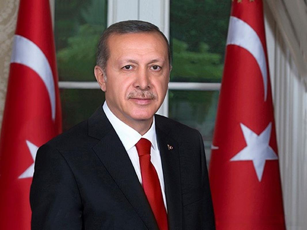 yang14570957's tweet photo. Bu kişiyi eleştir, bana Türkiye’nin demokratik ve özgür bir ülke olduğuna inandır. https://t.co/tdsxOZlqC1