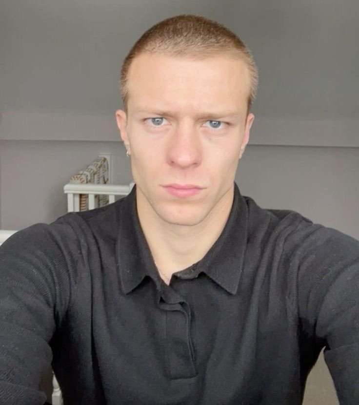 Ggjio79's tweet photo. Ruaridh Mollica needs to be studied. How do you give off psycho and innocent vibes at the same time?! https://t.co/DLbZ157joS
