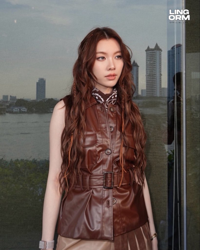 LoneCypress620's tweet photo. The connection between beauty and confidence takes the spotlight as Orm Kornnaphat represents the vibrant spirit surrounding CATHY DOLL’s celebration.

ORM THE MISSION OF LOVE
#CathyDollMissionORM
#OrmKornnaphat #ออมกรณ์นภัส @ormmormm https://t.co/3h7HbWiwGl
