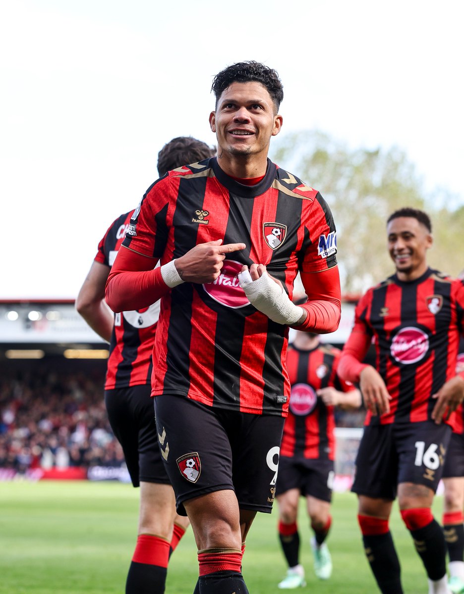 afcbournemouth's tweet photo. Making any last-minute changes to your FPL team this weekend? 🤔

Our #afcb preview has you covered 🤝

🔗 https://t.co/J1c1eG8gEI https://t.co/0zwk69zadh