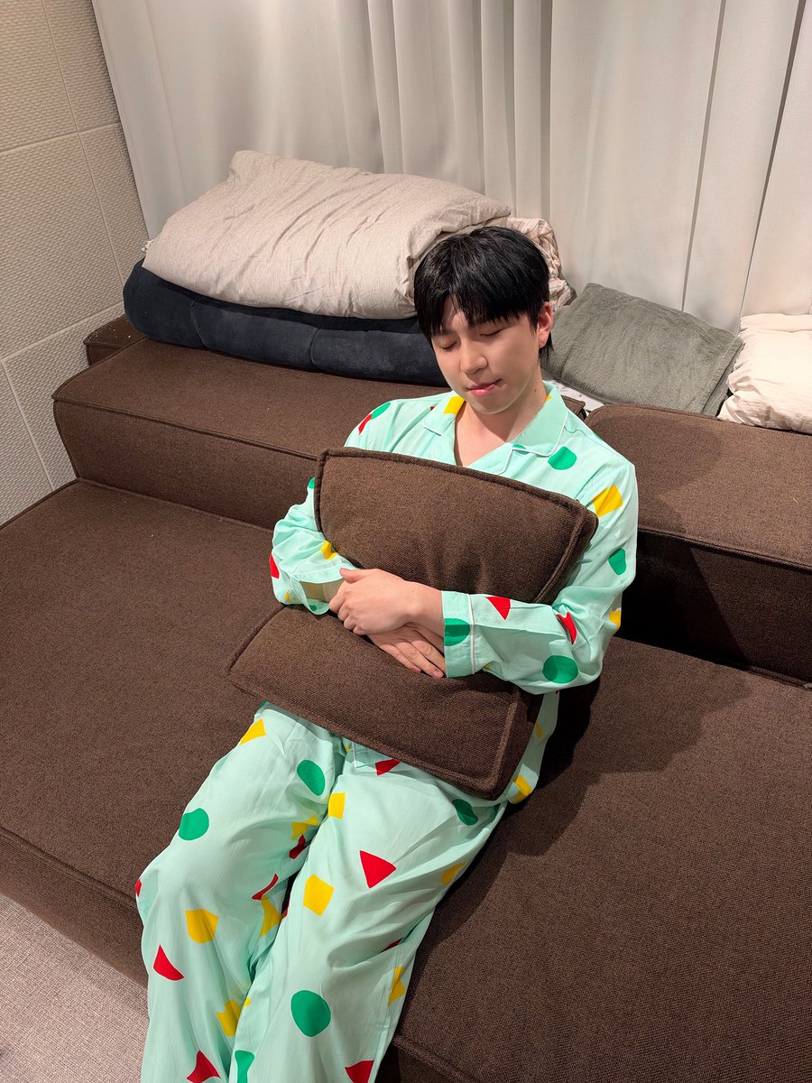 shinsh_official's tweet photo. 🎙️🐶🩵

#신수현 #SHINSOOHYUN https://t.co/ouJXqoU4hR