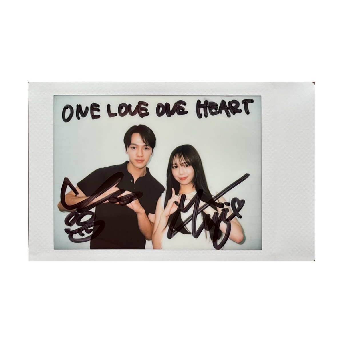 chFILES_tokai's tweet photo. 【プレゼント🎁】

#ラブワン
#相原一心 さん
#藤咲碧羽 さん
サイン入りチェキ1名様に✨

ONE LOVE ONE HEARTの新曲『愛されたいマジで。』のこと、おふたりが“今、マジで愛してやまないもの”、“究極の二択”などをお聞きしています。藤咲さんには入試の面接のアドバイスもいただきました！

【応募方法】11/30(月)締切
1️⃣@chFILES_tokai をフォロー
2️⃣本投稿をRP

10/20より高校図書館で順次配布