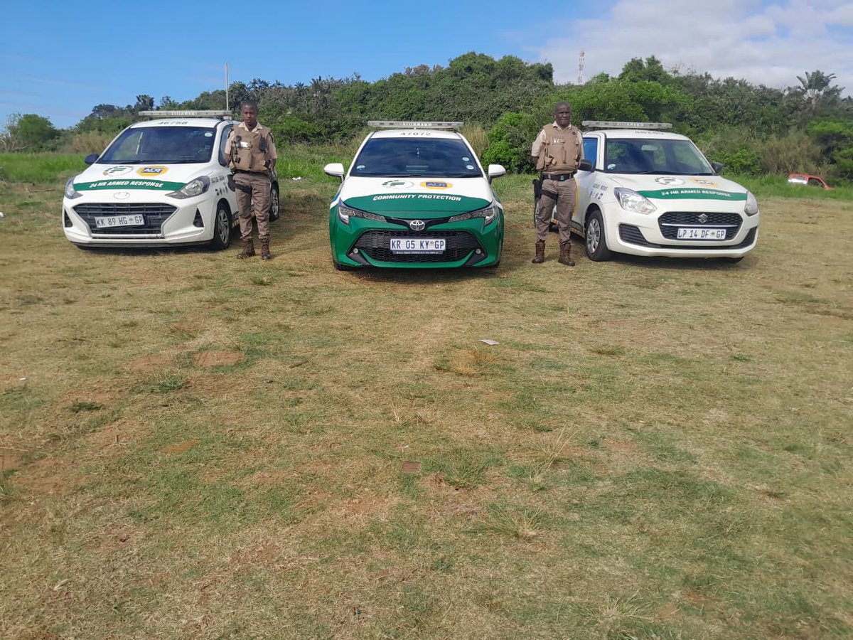 Fidelity_Secure's tweet photo. Standing tall and proud in Seatides! 💚

Visible, vigilant and ready to respond! With the right technology, tools and dedicated teams on the ground, Fidelity ADT is always ready to help protect the homes and communities we serve. We stand watch, stay alert and stand between you and crime.

We Are Fidelity. Keeping you safe, securing your assets.

#Seatides #LaMercy #KZN #VisiblePatrols #CommunitySafety