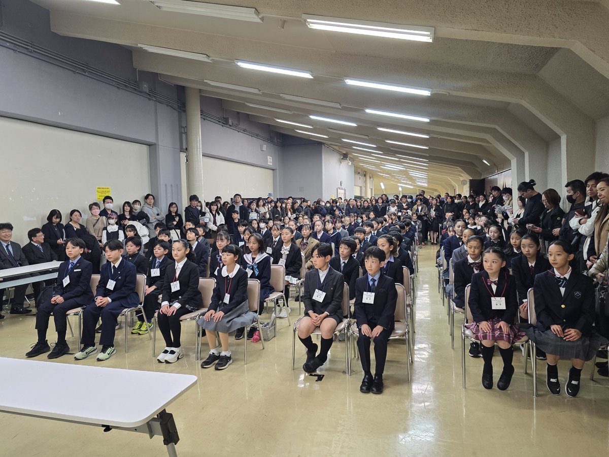 online_on_ice's tweet photo. ❄全日本ノ��ビス選手権2026❄
いよいよ明日開幕🎌
開会式・抽選会が行われました!

🐏北海道札幌市・月寒体育館🐏
24日(土)  A女子/アイスダンス/B女子
25日(日)  B男子/A男子

📸A女子1番滑走 #小関夏帆 選手🌟

 #全日本ノービス選手権 #figureskating
 #フジスケ #FOD https://t.co/WVDjOFyOd1