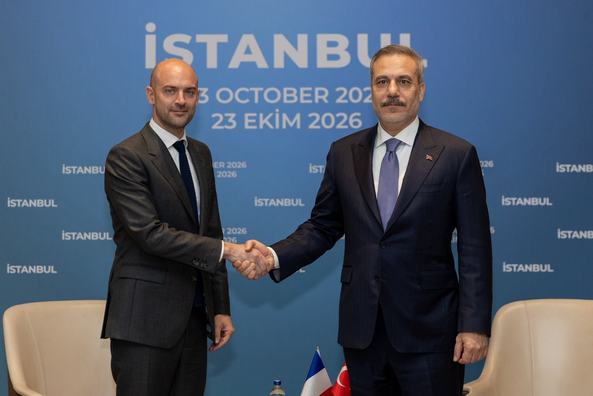 MFATurkiye's tweet photo. Minister of Foreign Affairs @HakanFidan met with Jean-Noël Barrot, Minister for Europe and Foreign Affairs of France, in İstanbul. https://t.co/EoLmLcEHlR