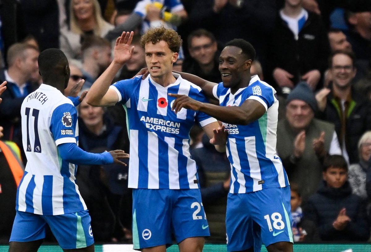 Satoshiboomer's tweet photo. From the Czech Republic in the early hours to Lancing for 11am press conference for Fabian Hurzeler. #BHAFC📷  
Yankuba Minteh and Mats Wieffer are close to returning from injury. Liverpool on Sunday probably just too soon, but both should be back for Man City double-header. https://t.co/t3eZAEUueA
