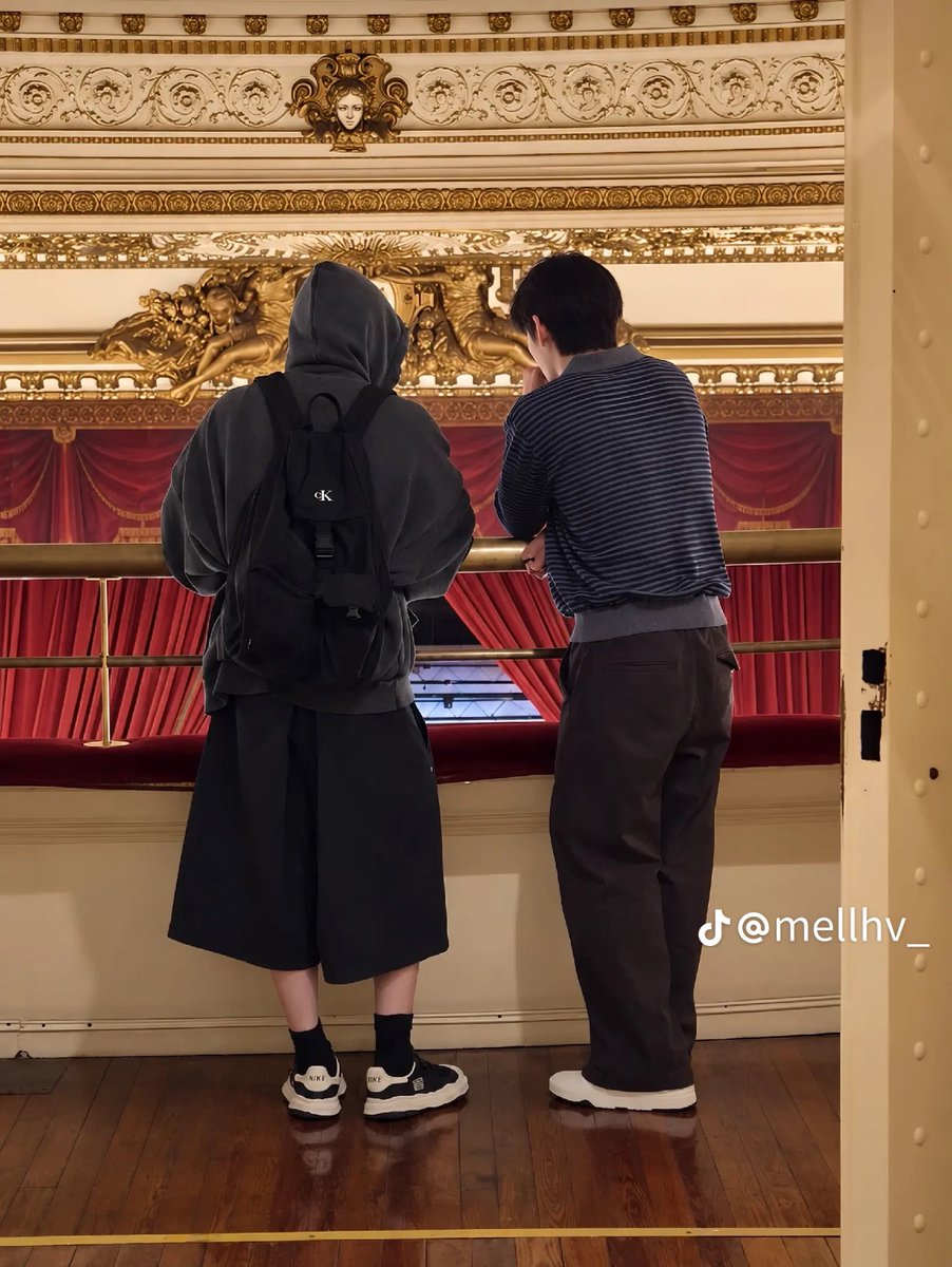 luciolemisa's tweet photo. BERABER DAHA İYİ GÖZÜKEN KİMSE YOK BAKIN İKİ KİŞİ YAN YANA GELİP DE DAHA İYİ Bİ GÖRÜNTÜ VEREMEZ TAEKOOK DİYE BAĞIRACAKSINIZ https://t.co/oKCGoTgIW0